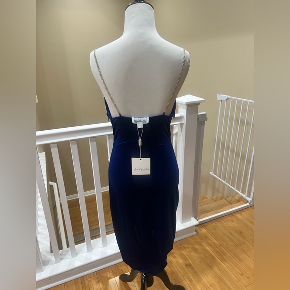 Band of stars premium velvet midi dress with embellishment detail in cobalt - Picture 8 of 10